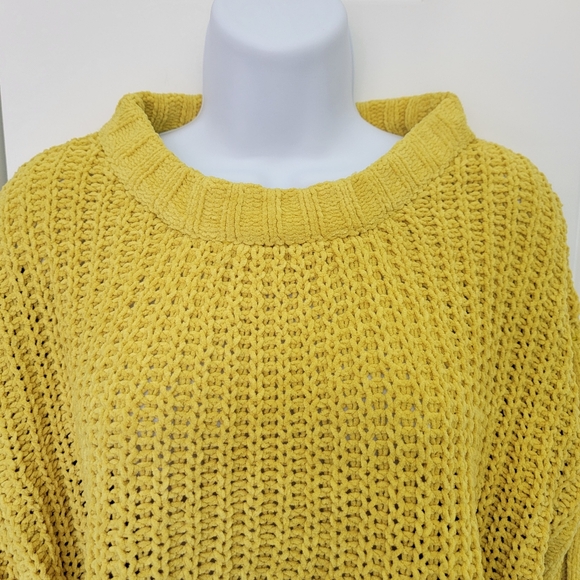 NWT Rehab Lab Bright Yellow Factory Distressed Chenille Loose Knit Sweater Sz L - Picture 4 of 11